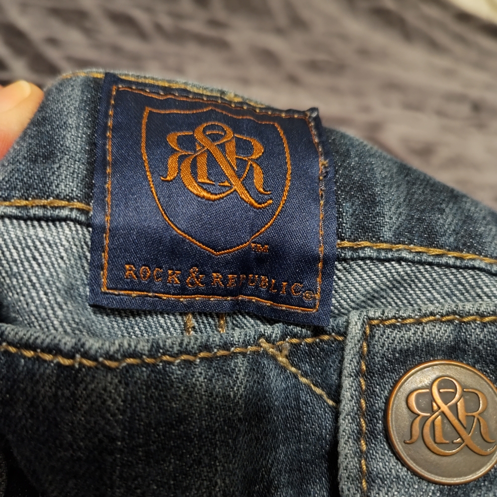 Rock & Republic Men's Blue Jeans - Picture 5 of 9